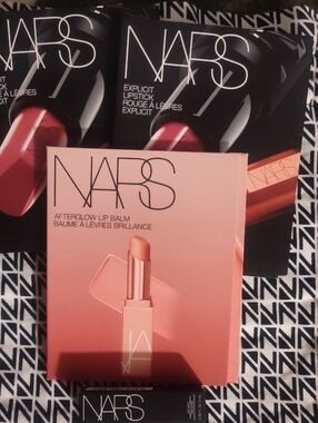 5 For $25 NARS Mini Fountain/ Lipstick Sample Bundle